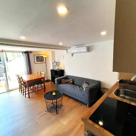 Apartment Independent La Reserve De